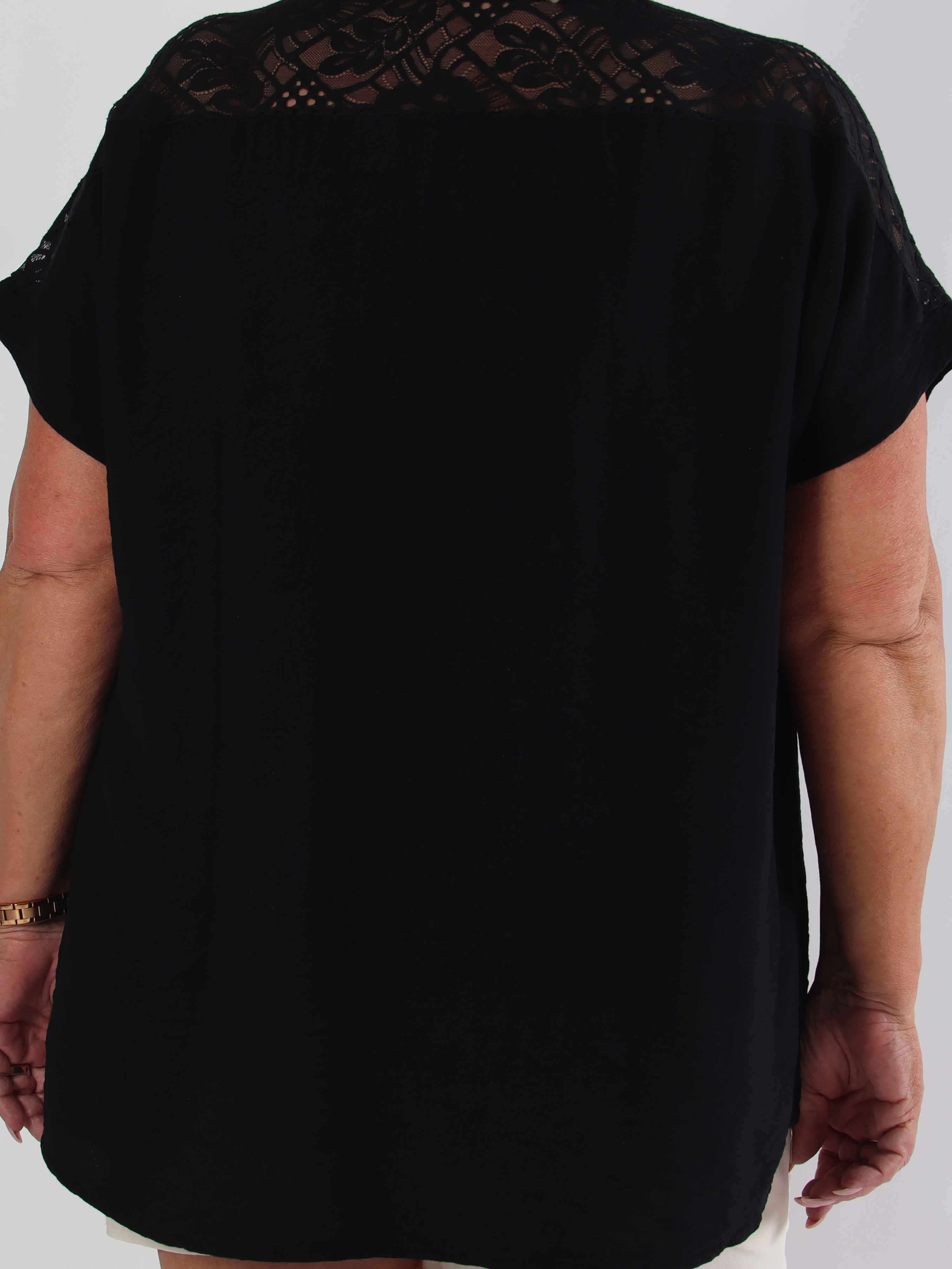 Galene - Söt plus size tunika i viskos med spetsdetaljer